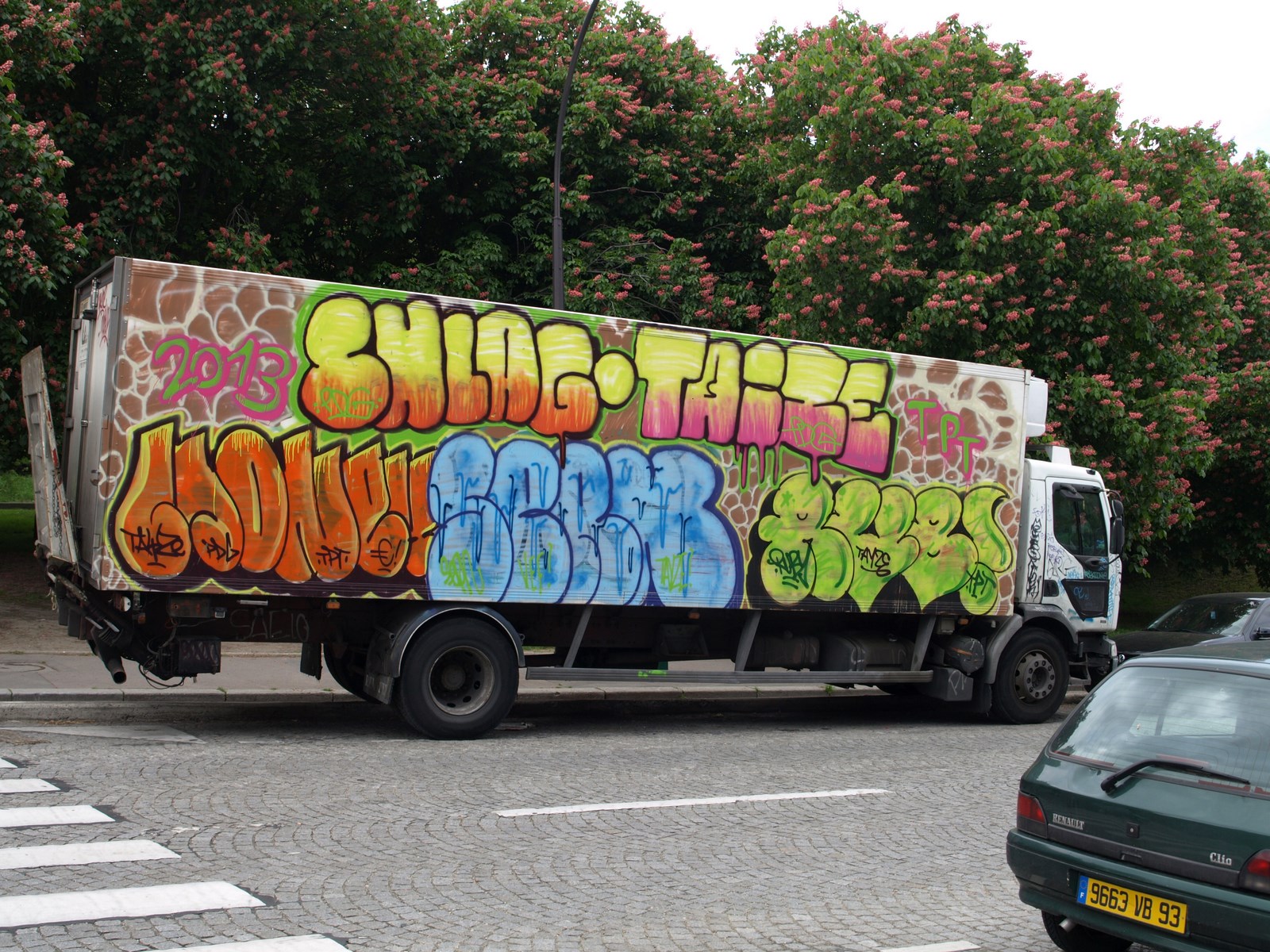 photo graffiti de vehicule